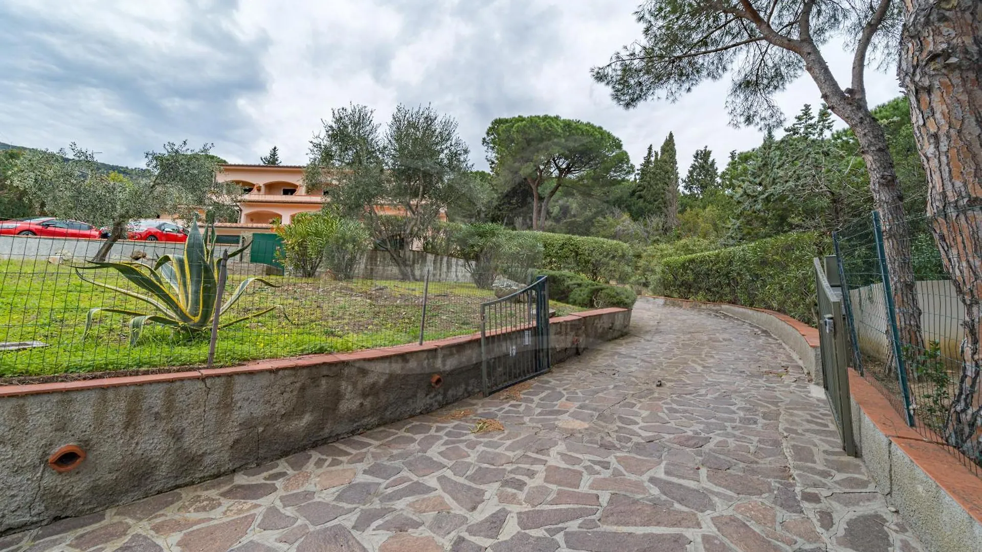 Appartamenti Le Logge Con Accesso Privato Al Mare - Goelba Bagno-Sprizze Italia
